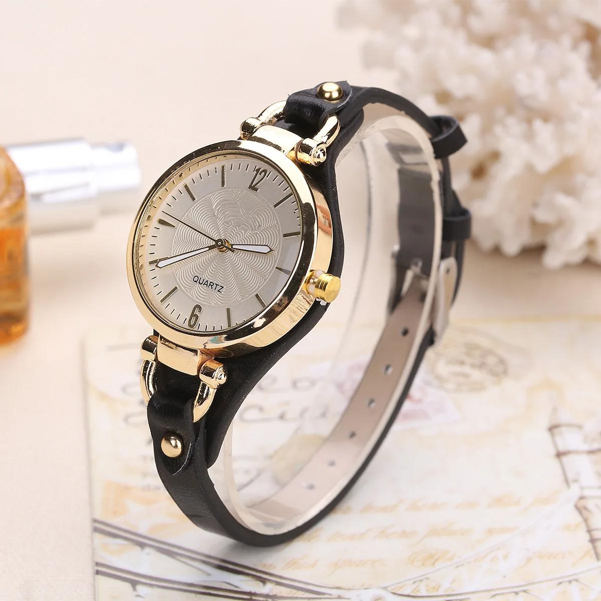 Quarzuhr Frauen PU Leder Dünnen Riemen Armbanduhr Damen Uhren Einfarbig Mode Frauen Geschenk Uhr