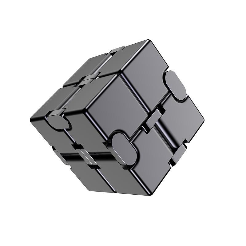Fidget Infinity Cube Spielzeug, Aluminiumlegierung Metall Infinity Cube Gadgets Spielzeug für Erwachsene, Zauberwürfel zur Stress- und Angstlinderung 3.8*3.8*3.8cm graue/silber