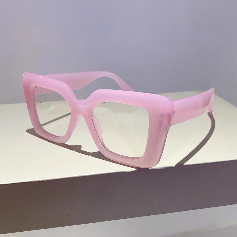 Trendige Damenbrillenfassung Stilvolle Quadratische Markendesign Brille Übergroße Brille zur Dekoration Fotografie violett