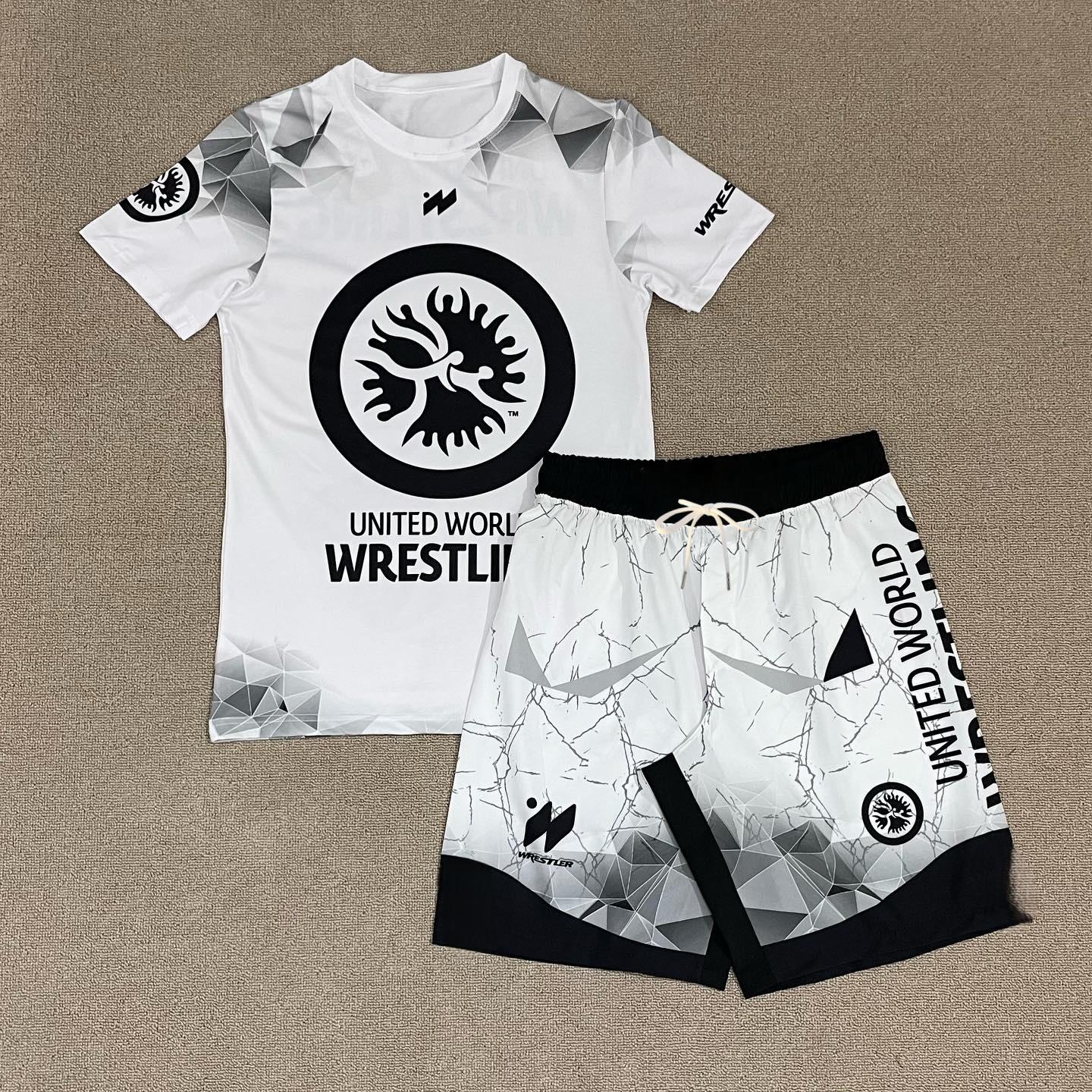 2026 Neues United World Wrestling Sportset Herren Kinder Schwarz Weiß T-Shirt & Shorts Schnelltrocknend MMA Trainingskampfanzug L