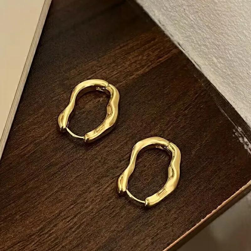 Vintage Metall Geometrie Creolen Modedesign Unregelmäßige minimalistische Ohrringe für Frauen Modeschmuck Geschenk gold