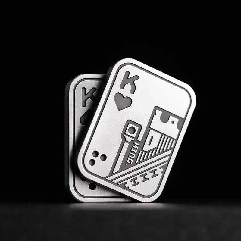 Stressabbau Schieber Poker A K Metall Druckkarte EDC Fidget Spinner Antistress Papa Dekompression Hand Spinner Stressabbau Spielzeug white