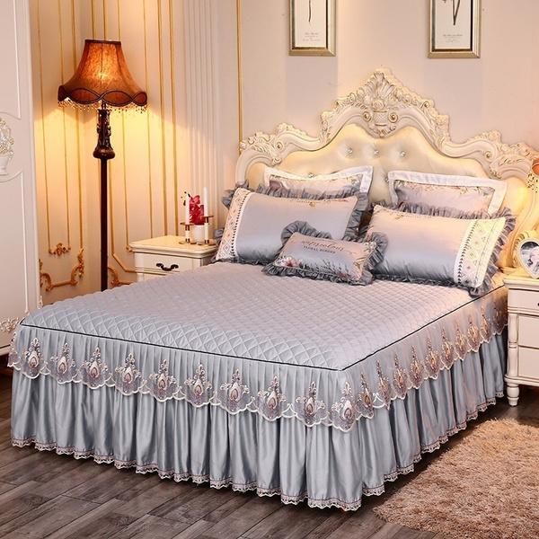 Bettwäsche-Sets Textil Prinzessin Spitze gesteppte Bettdecke Tagesdecke Polyester-Baumwolle Luxus-Bettdecke Röcke Tagesdecke Polyester-Baumwolle Skirt sheet 200x220cm hellgrau