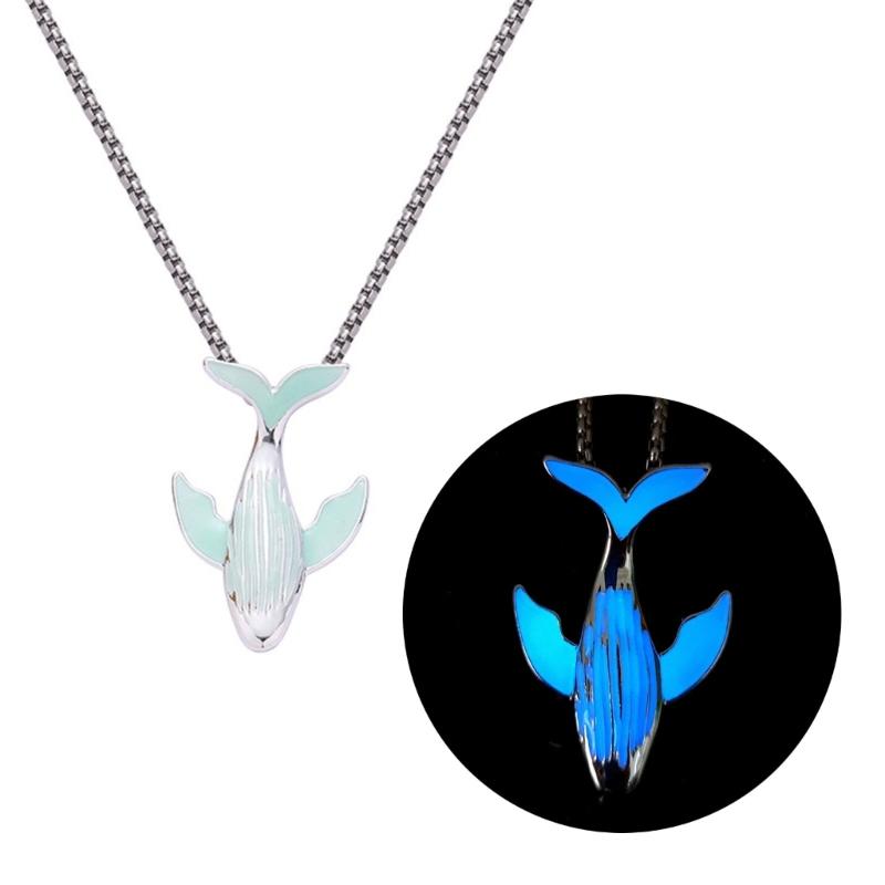 Leuchtende Wal Halskette Einzigartige Anhänger Halskette Meerestier Lange Halskette Leuchtender Nachtschmuck Geschenk für Frauen Männer 1