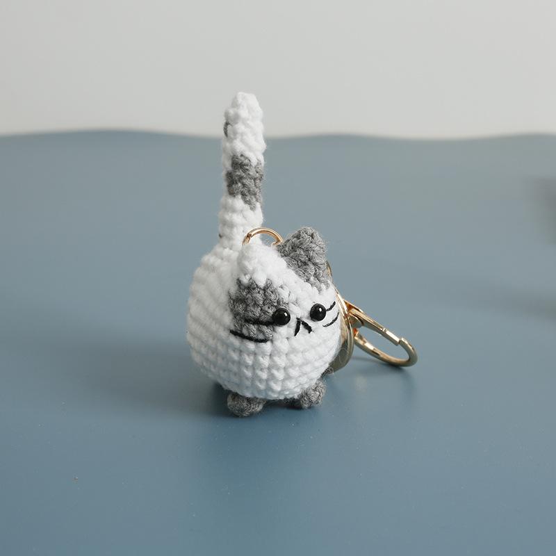 Niedliche Kätzchen-Serie Häkel-Schlüsselanhänger Handgemacht Häkel-Kätzchen-Puppe Schlüsselanhänger Lustige Dicke Katze Gestrickte Schlüsselanhänger Individuelles Accessoire gray
