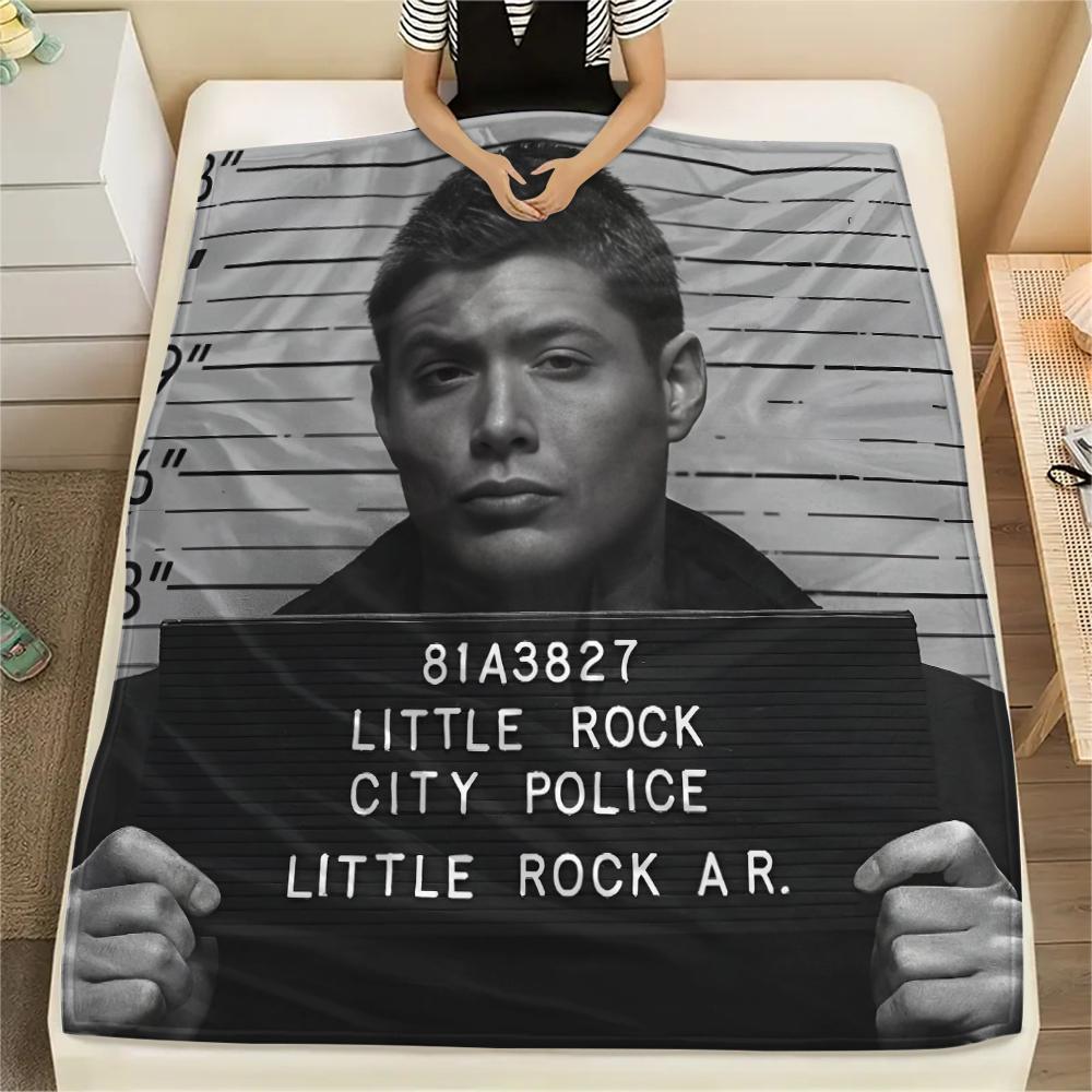 1 Stück Dean Winchester Druck Flanelldecke, Hohe Qualität für alle Jahreszeiten, Heimdekoration, Wärme und Komfort, Perfekt für Weihnachtsgeschenke 80cm x 120cm