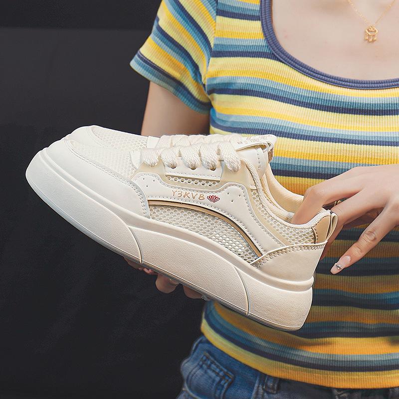 Sommerliche Mesh-Schuhe mit Aushöhlungen Neue Low-Top-Schuhe Atmungsaktiv Weiche Sohle Leichte Weiße Schuhe Board-Schuhe 40