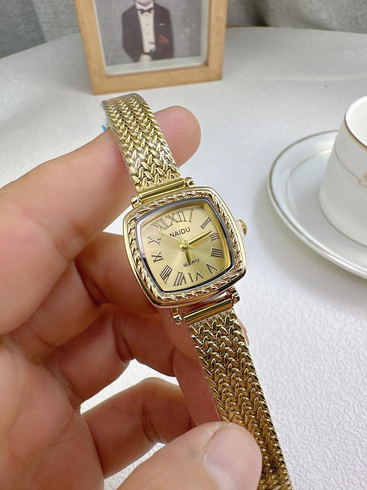 Berühmte Marke Damenuhr Mode Luxus Geschenk Damen Gold Quarz Uhr Edelstahlarmband Armbanduhren Relojes Para Mujer