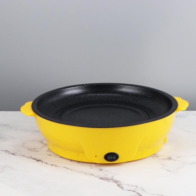 1 Set Elektrischer Multikocher Elektrische Bratpfanne 220 V Haushaltsgrill Gebratenes Steak Fisch Omelett Bratpfanne Antihaft-Kochmaschine 22cm(Clamp + Oil Brush) gelb