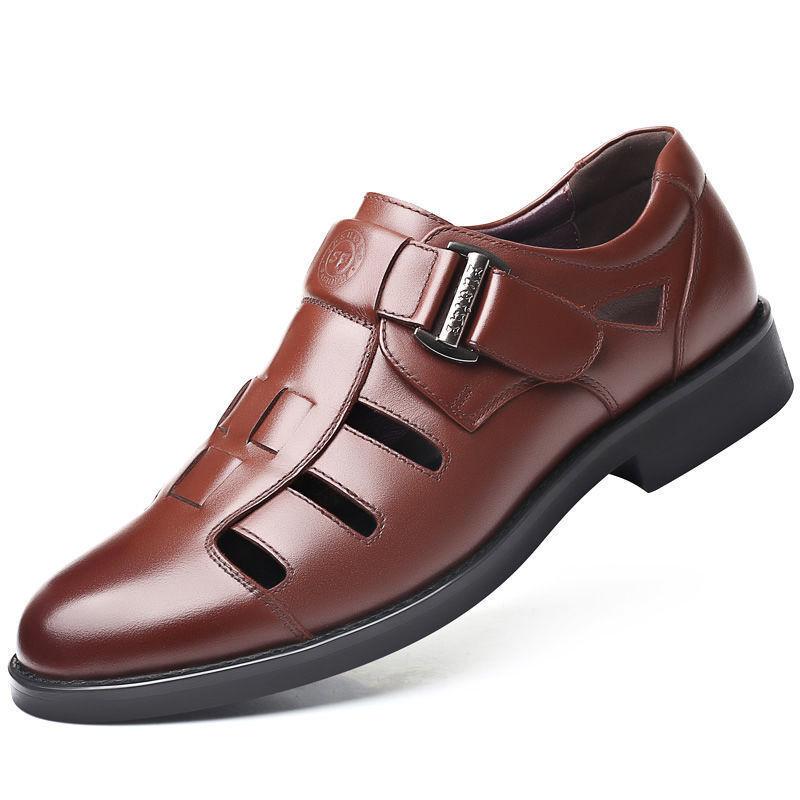 Sommer Ledersandalen Neue Herren Loch Lederschuhe Baotou Hohl Mittleren Alters Papa Atmungsaktive Casual Herrenschuhe 43