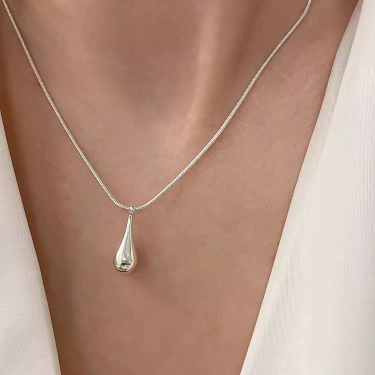 S925 Silber Halskette Für Frauen Wassertropfen Form Mode Minimalistischer Anhänger Halskette Niedliche Charm Halskette Geburtstagsgeschenk silber