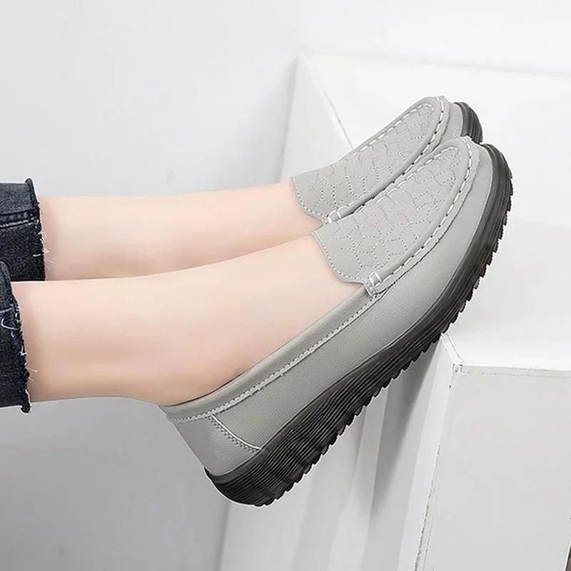 Damen Echtleder Freizeitschuhe Büro Flachmund Arbeit Einzelne Schuhe Rutschfest Mutter Krankenschwester Fahrschuhe Damen Slipper 41