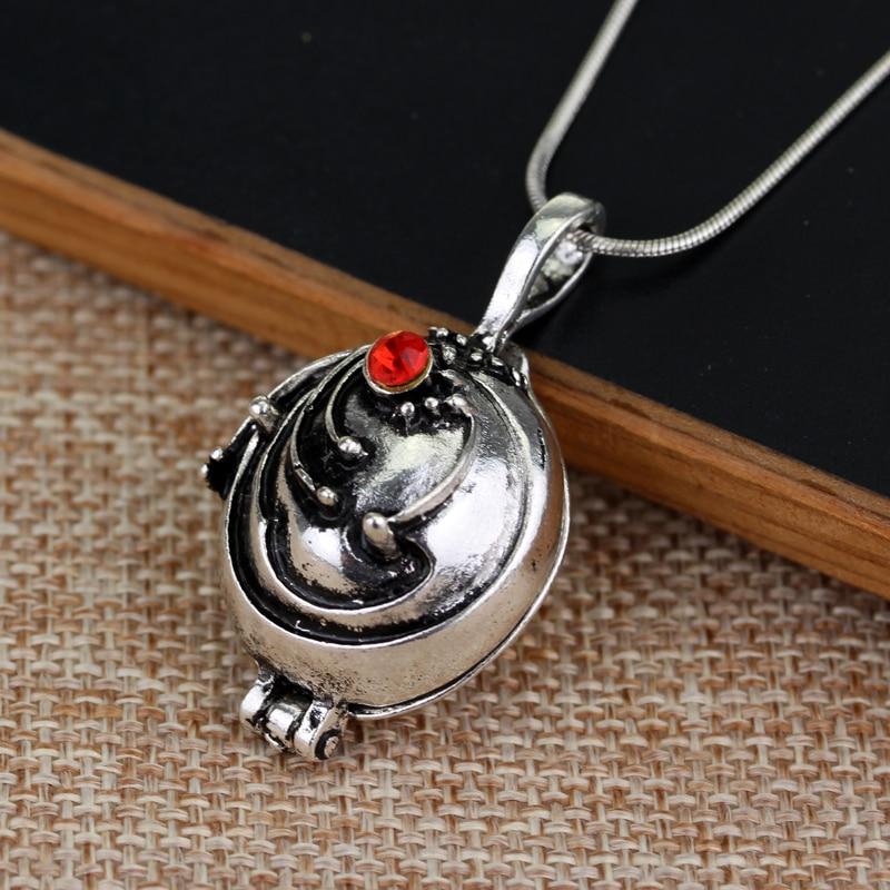Beliebte Film Vampire Diaries Halskette Elena Gilbert Eisenkraut Romantische Anhänger Halskette für Frauen Charm Schmuck