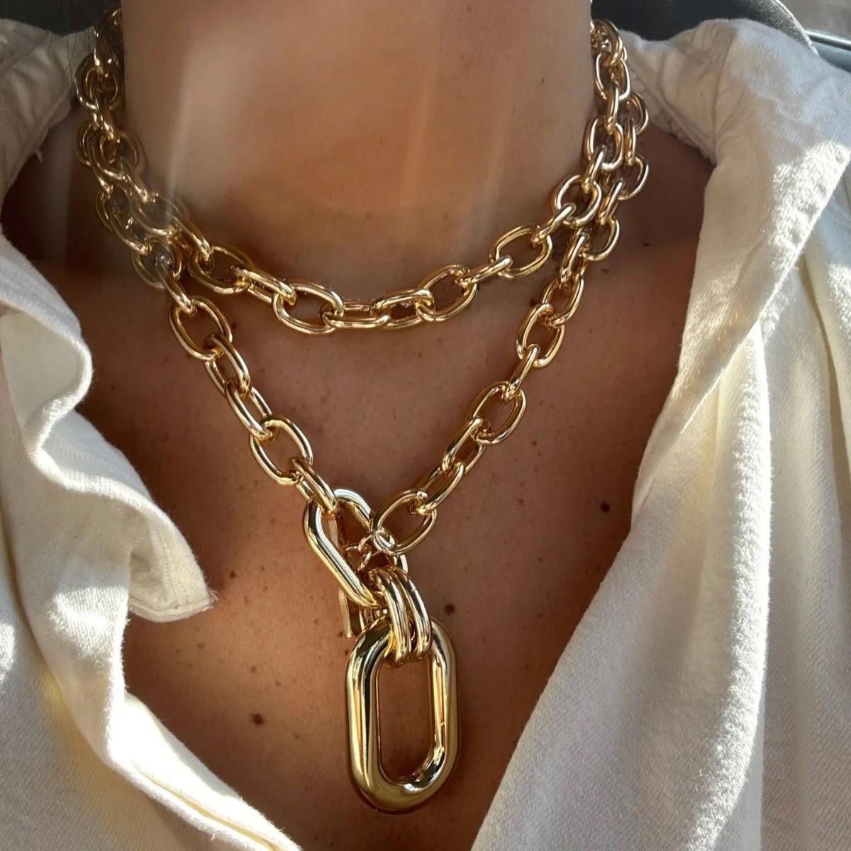 Dicke Metallketten, große Halskette mit elliptischem Anhänger für Frauen, trendige Charms, Damenhalsband am Hals, Accessoires, Modeschmuck