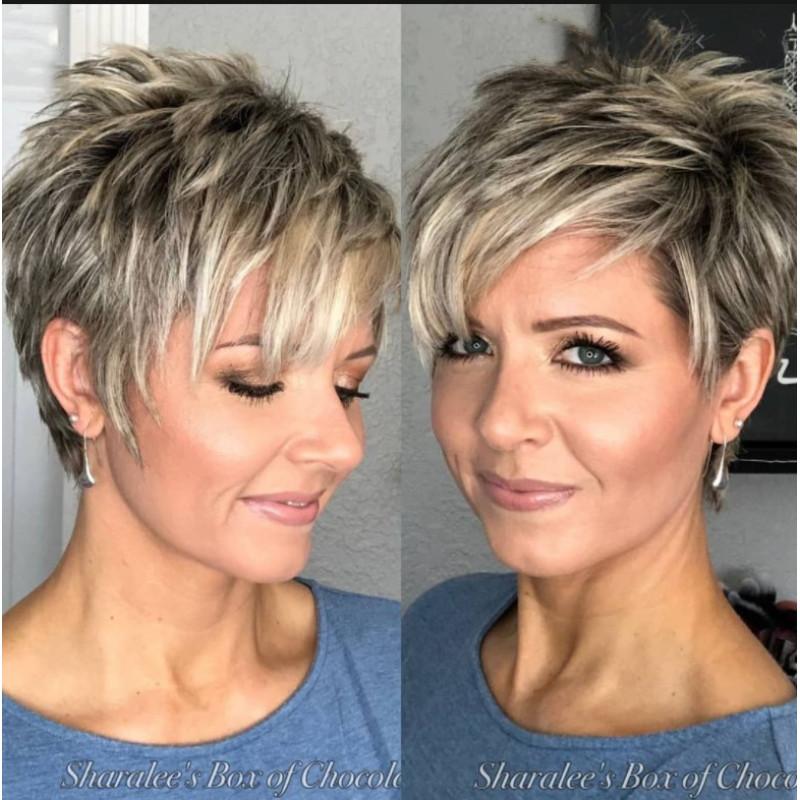 Weibliche kurze lockige Perücken, synthetisches Naturhaar, modische Damen-Perücke, blond, braun, hitzebeständig, für den täglichen Gebrauch auf Partys goldbraune