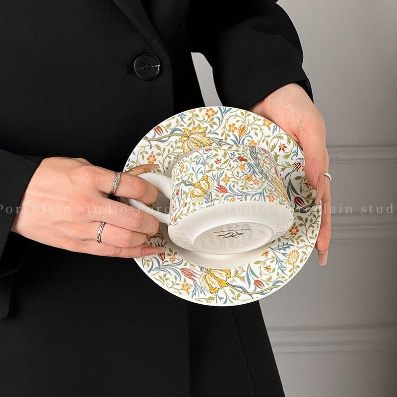 Jinyun Retro Kaffeetasse Geschenkbox Keramik Geschenk Tasse Souvenir Leichter Luxus Blumen High-End Tasse Untertasse Geschenk 300ML