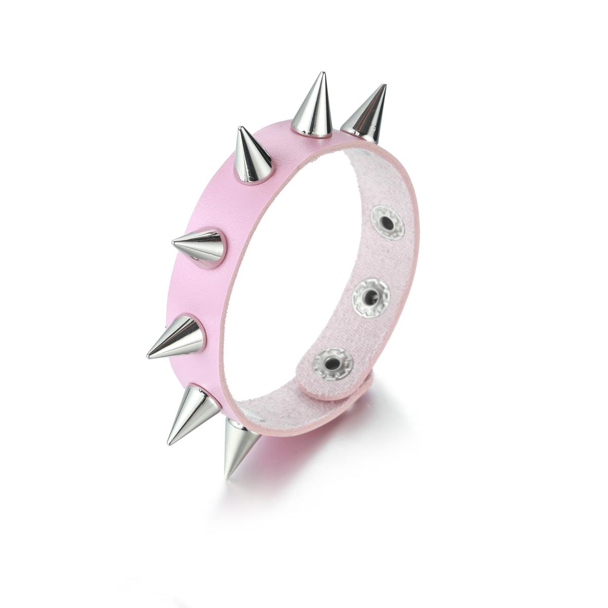 Armband mit Nieten Schwarzes Leder Nieten Punk Armband Manschette Wickel Armreif Goth Alt Armband für Männer Frauen Punk Accessoires white