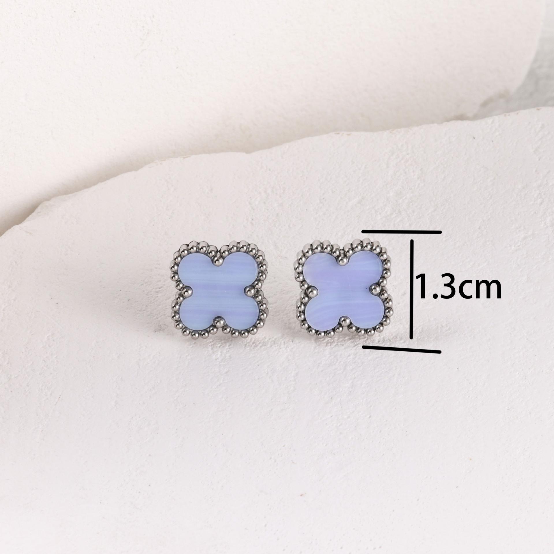 Vierblättrige Kleeblatt Titanstahl Ohrringe für Damen Neue Ankunft Koreanische Elegante Ohrringe Am einfachsten zu kombinieren Elegante Ohrringe
