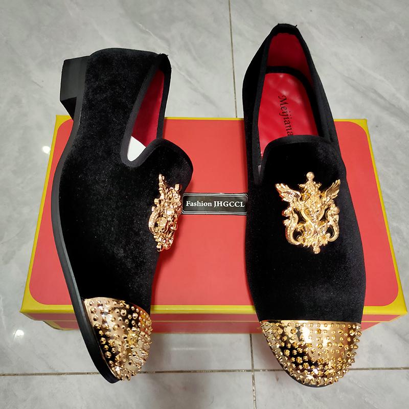Mode Mode Herren Party und Hochzeit handgefertigte Slipper Samtschuhe mit goldener Schnalle Herrenkleiderschuh b25 45 schwarz