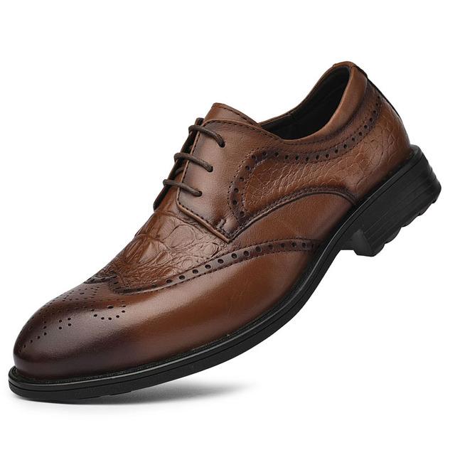 Echtes Leder Herren Klassische Brogue Schuhe Herren Vintage Business Design Büroschuhe Herren Oxfords Luxus Herren Freizeitschuhe 43 braun