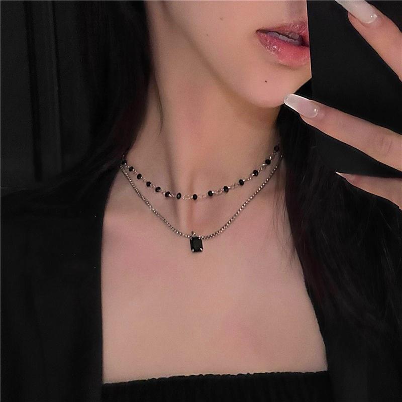 1 Stück Damen-Halskette, doppellagige Perlen-Halskette, Geschenk für Freunde, geometrische Halskette, Schmuck schwarz