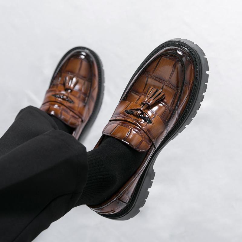 Mode Mode Retro Herren Dicke Sohle Slipper Quaste Derby Lederschuhe Luxusgüter Herren Business Schuhe Elegant Lässige Kleiderschuhe 38