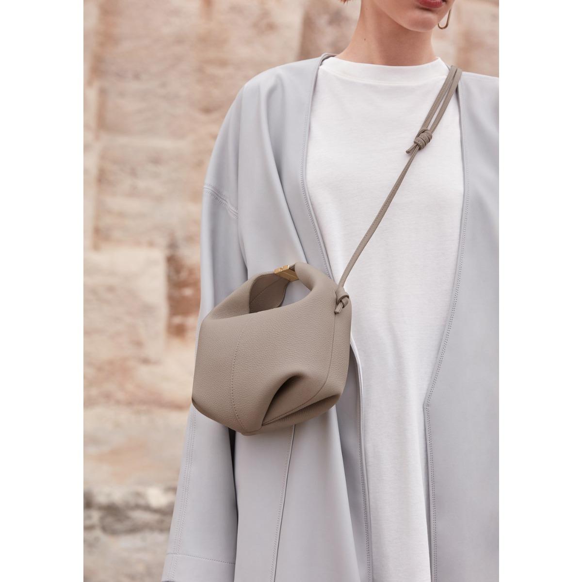 Französische poleneparis Nischen-Rindsleder Umhänge-Messenger-Tasche Damen-Tasche Nummer11 Knödel Bento-Tasche Ledertasche graue