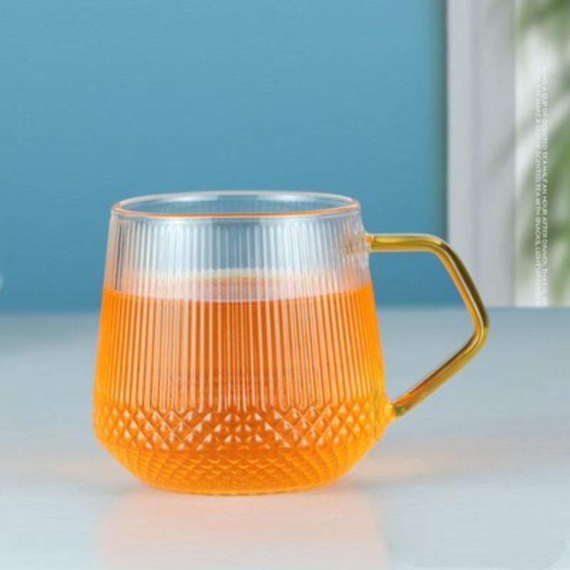 Sechsfarbiges Glas Vertikal gemustertes Pinellia-Glas Transparentes Glas Milch Saft Trinkwasserbecher Haushalt Vertikales Muster Einlagiges Glas 301-400ml white