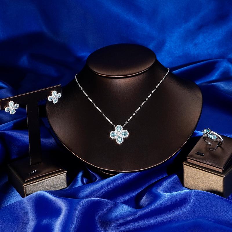Stilvoller Blauer Zirkon Schmuck Dreiteiliges Luxus Halskette Ring Ohrringe Vierblättriges Kleeblatt Form Schmuck Verlobungsschmuck Set black