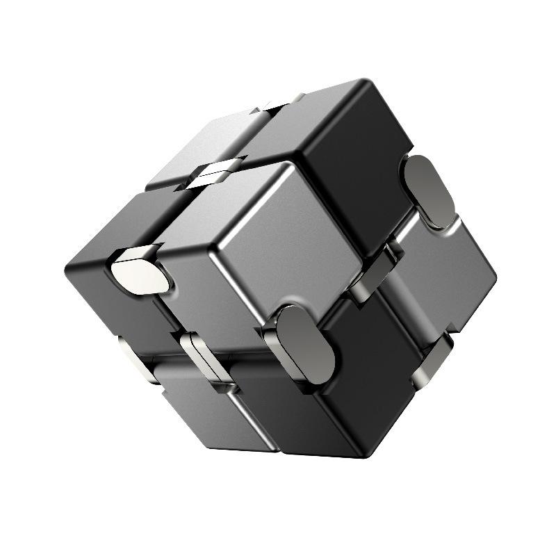 Fidget Infinity Cube Spielzeug, Aluminiumlegierung Metall Infinity Cube Gadgets Spielzeug für Erwachsene, Zauberwürfel zur Stress- und Angstlinderung 3.8*3.8*3.8cm schwarz/weiß