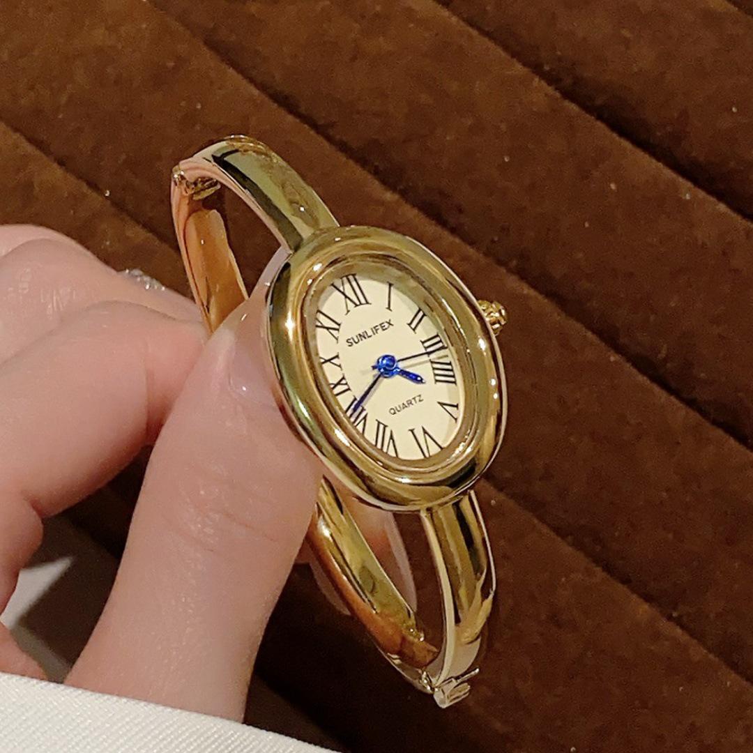 SUNLIFEX Damen-Quarzuhr im Cartier-Stil mit römischen Ziffern und Armbanddesign