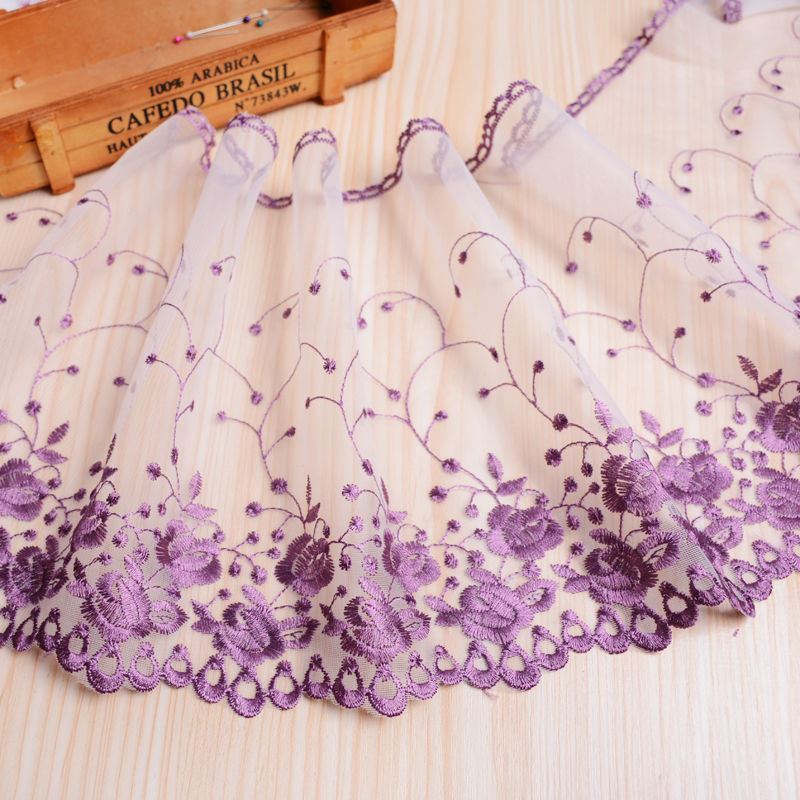 1 m bunte Stickerei Spitze DIY Damen Hochzeitskleid Kleidung Stoff Wiege Heimtextilien Sofabesatz 25 cm breit dunkelviolette