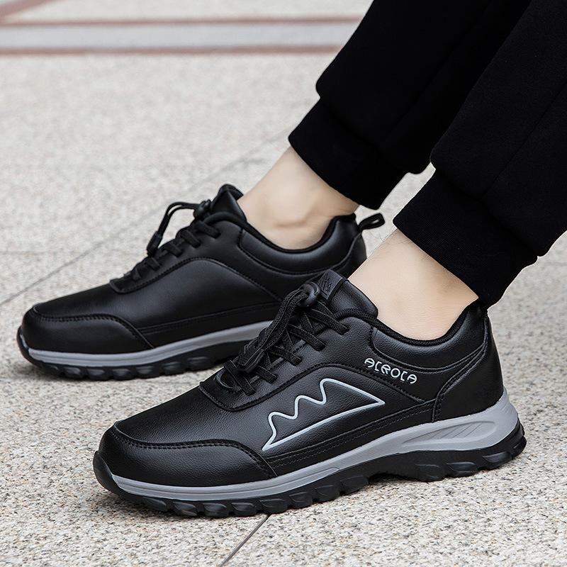 Ältere Schuhe Mittleren Alters Mutter Schuhe Wasserdichte Sportschuhe Damen Leder Casual Flache Schuhe Dämpfung Outdoor Wanderschuhe 44