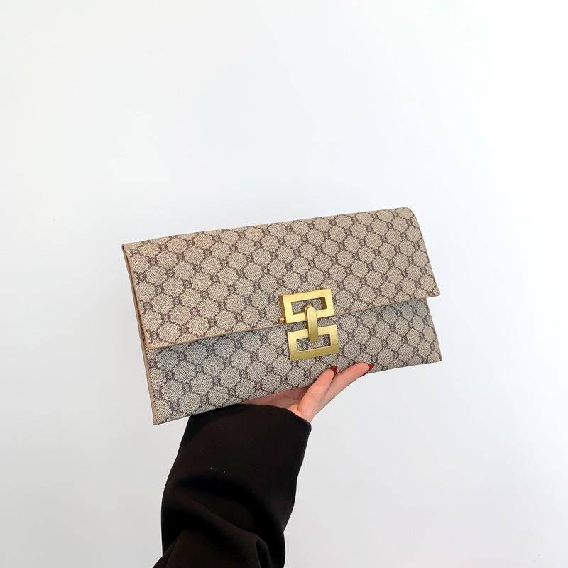 Modische, einfache Umschlagtaschen, beliebte Taschen, Damen-Clutch-Taschen für den Frühling, neue Nischen-Clutch-Taschen im Trend gray