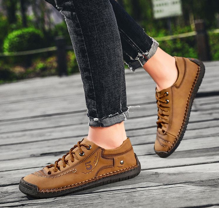 Britische Herren-Business-Schuhe aus Leder in großen Größen für den Herbst, handgenäht für zusätzlichen Komfort in zwanglosen oder formellen Anlässen. 45 gelb/braun