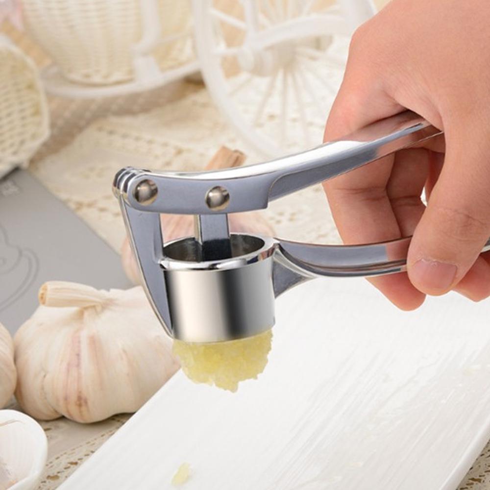Knoblauchpresse, Edelstahl, Fleischwolf, Ingwerbrecher, Knoblauchpresse, Zerkleinerer, einfaches Drücken, rostfrei, ergonomischer Griff, leicht zu reinigen silber