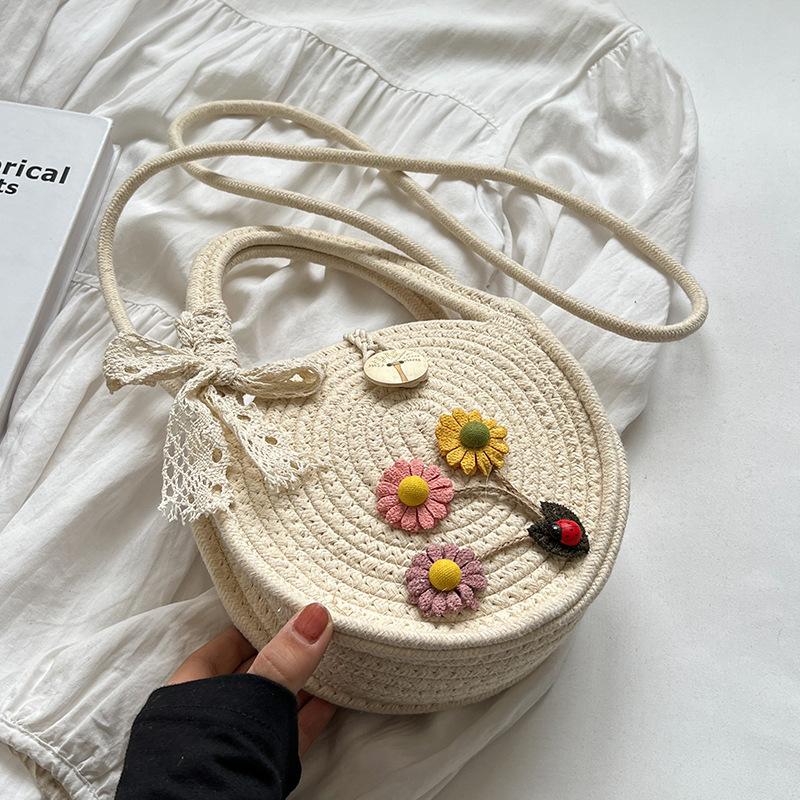 Beliebte handgewebte Taschen für Damen Neue modische Umhängetaschen aus Strohgewebe für Damen Ins Reise-Strandtaschen gray