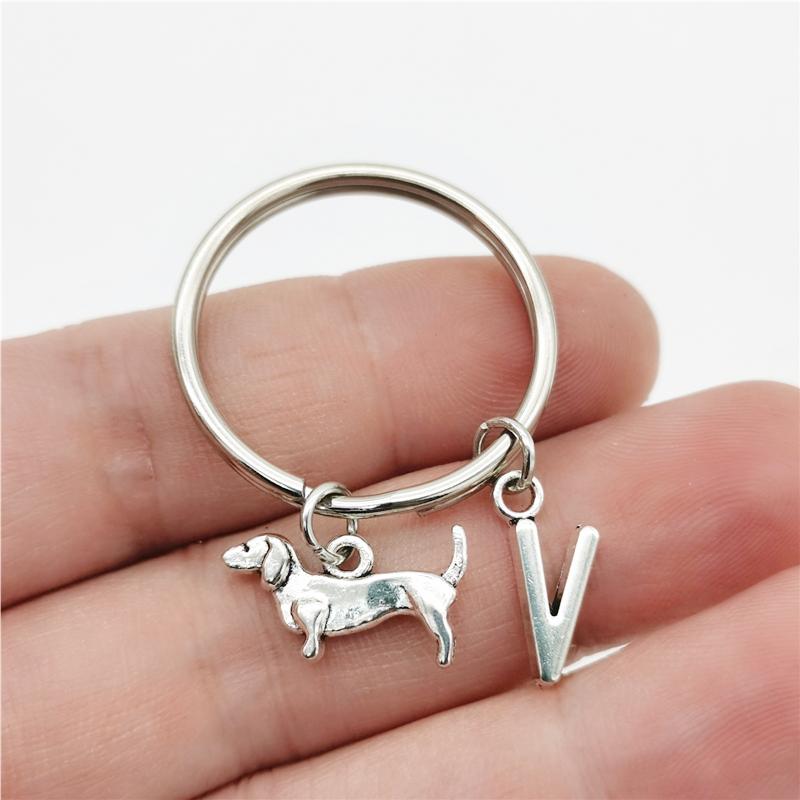 26 Buchstaben Dackel Schlüsselanhänger Haustier Hunde Anhänger Schlüsselanhänger Niedliche Tier Hunde Schlüsselanhänger Hundeliebhaber Schmuck Freunde Geschenke V
