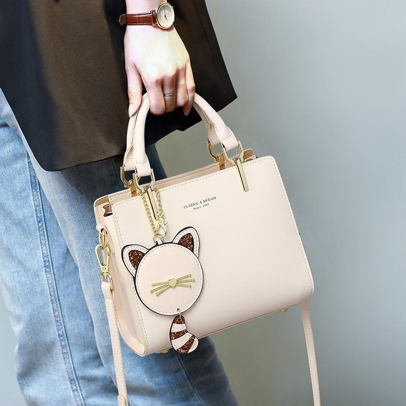 Taschen für Damen im Herbst und Winter Umhängetaschen Die beliebten Schultertaschen dieses Jahres Leichter Luxus Vielseitige Hochwertige Ledertasche Handtaschen white
