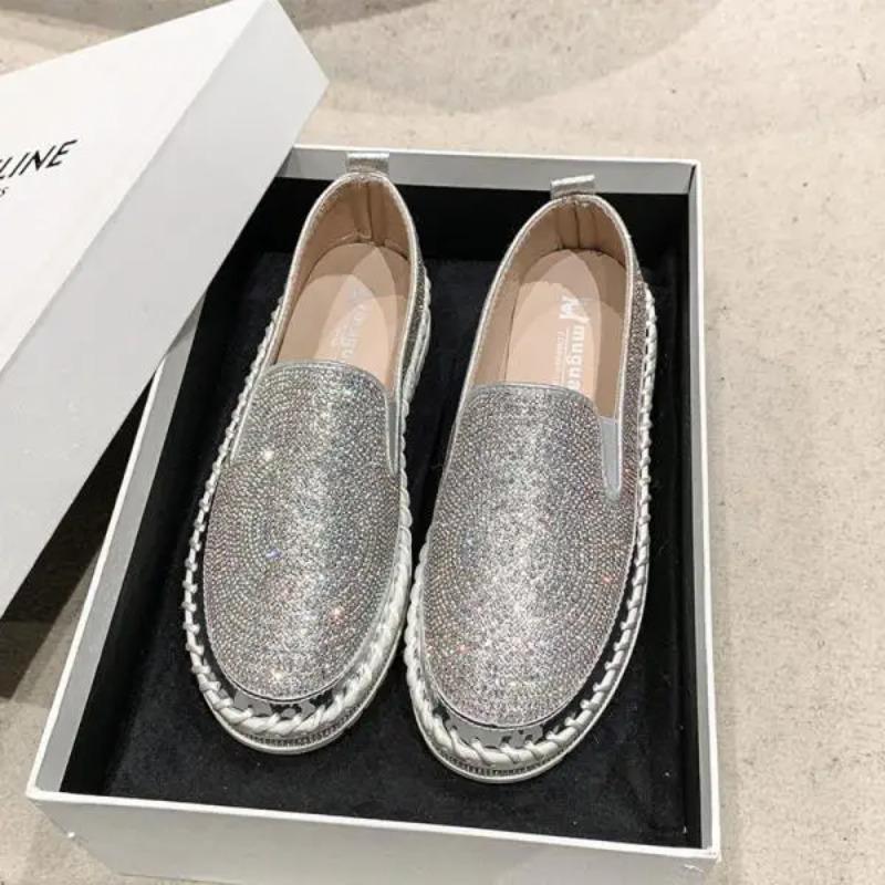 Schuhe Frau Flats Slip-on Casual Weibliche Sneakers Modis Kristall Loafers Mit Fell Runde Zehe Flache Mund Kleid Slip Auf Retro Big 40 silber