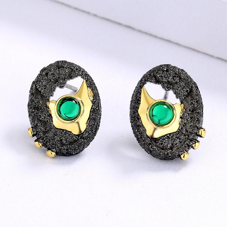 Schwarzer Goldschmuck Dreiteiliges Set mit Smaragden und Edelsteinen gray