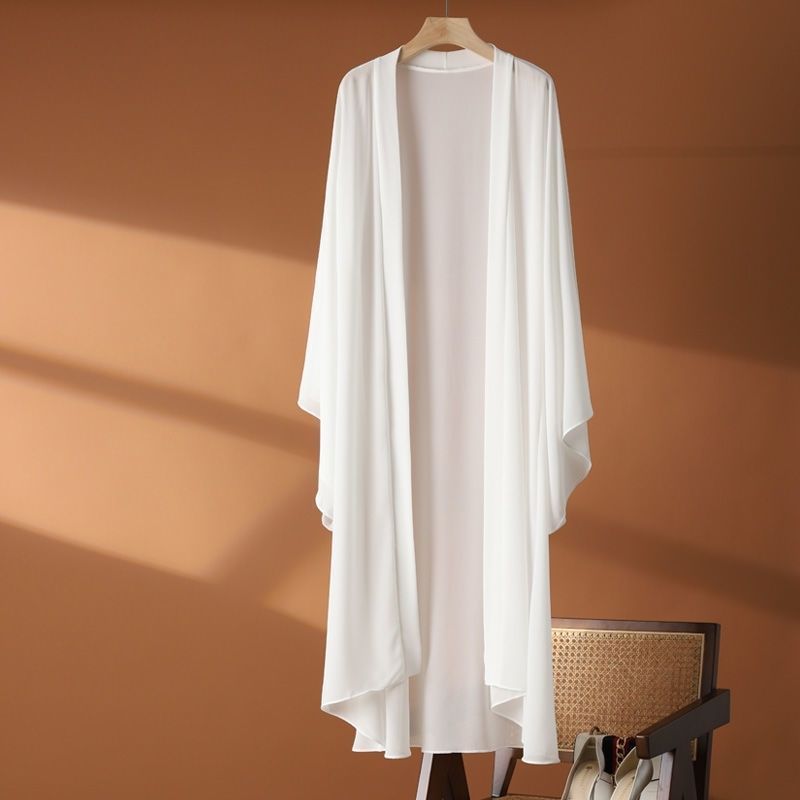 Lange Chiffon-Strickjacke für Damen im Sommer, dünner Stil, Sonnenschutz, Klimaanlagen-Shirt, über der Schulter drapiert S weiß