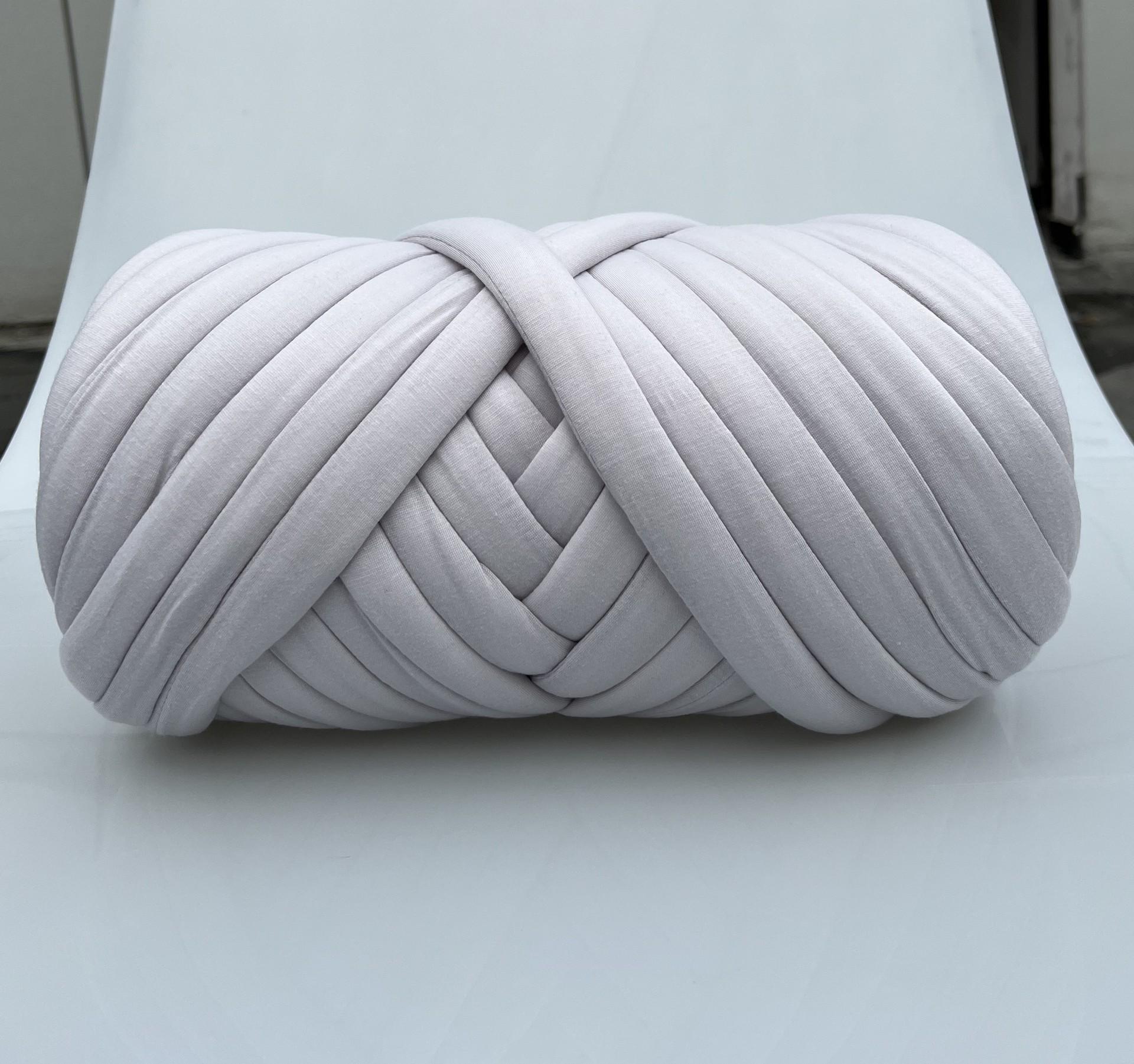 500 g dickes DIY-Garn zum Handstricken, weiches Schlauchgarn für Taschen, Riesengarn, Armstrickgarn, Körbe, Kissen, Haustiernester, Basteln 500g hellgrau