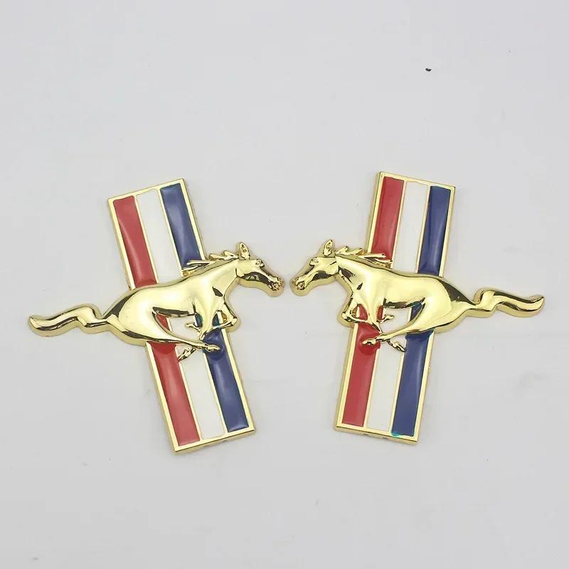 2 Stück Rennendes Pferd Logo Tür Kotflügel Emblem Aufkleber Autoaufkleber für Mustang Focus Fiesta Kuga Edge Shelby GT Autostyling gold