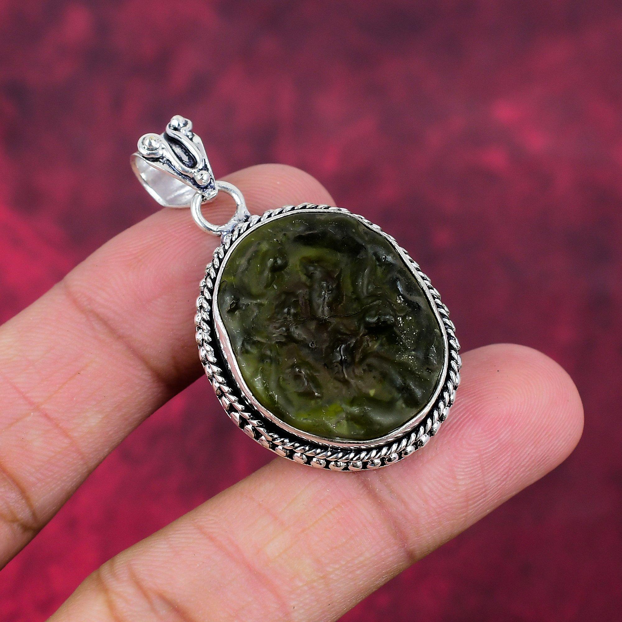 Moldavit Anhänger, 925 Sterling Silber Schmuck, Edelstein Anhänger, Geschenk für Sie handgemachter zierlicher Schmuck 1.96 Inches grün