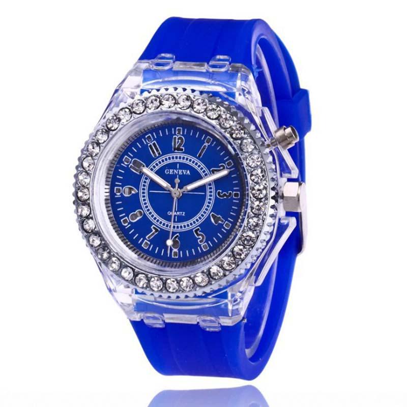 Neue Quarzuhr Armbanduhr Frauen Uhr Wasserdichte Uhr Mode Uhr Uhr Sport Uhr Kristall Uhr dunkelblaue