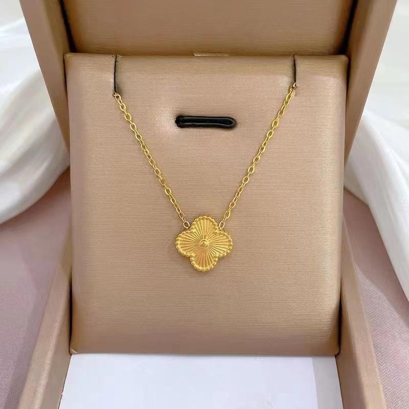 Hochwertige vierblättrige Kleeblatt-Halskette aus Titanstahl, doppelseitig, Geschenk für Freundin, einfache hundert passende Damen-Halskette gold