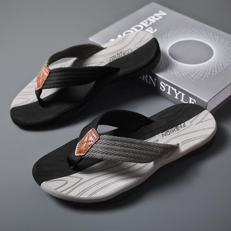 Coslony Flip-Flops für Herren, Hausschuhe, Sommer, Outdoor-Hausschuhe, Strand, männlich, weicher Boden, rutschfeste Hausschuhe, Schuhe, Hausschuhe 44 grau/schwarz