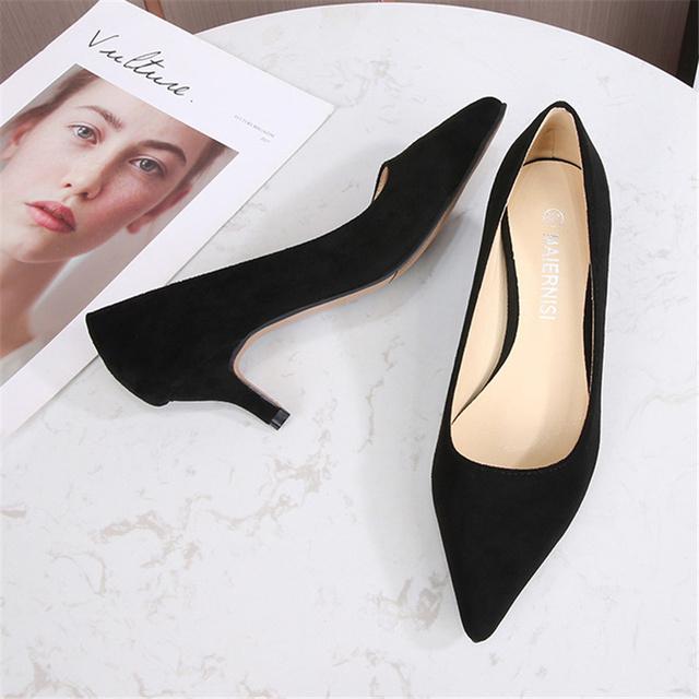 Frauen 5 cm High Heels Scarpin Valentine Low Heels Pumps Dame Spitzschuh Kitten Heels Weibliche Grüne Herde Plus Größe Rote Schuhe 35 schwarz