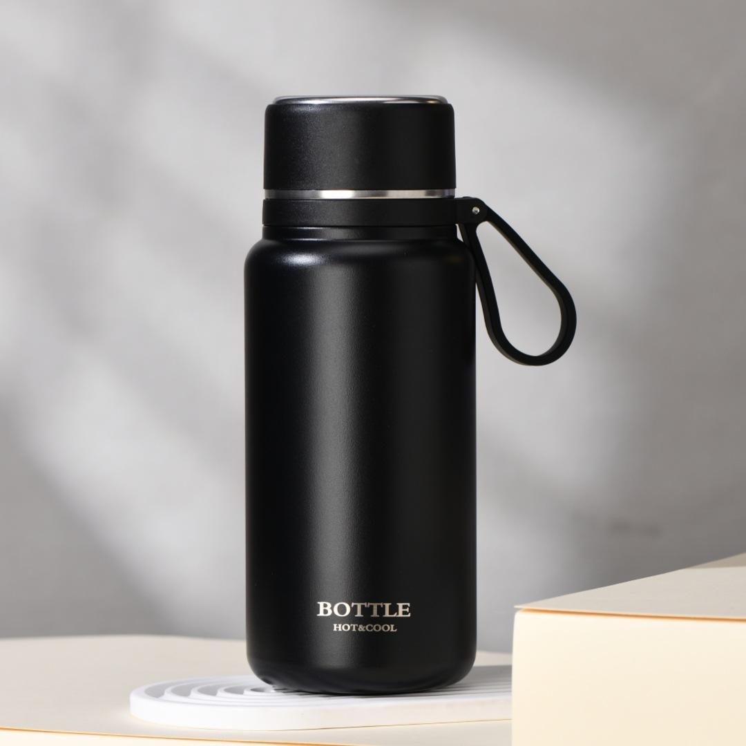 Hoher Erscheinungsgrad Tragbarer Einfacher Getränke Isolierbecher Studentenpaar Begleitender Wasserbecher Reisebecher Edelstahl Kaffeebecher 650ml
